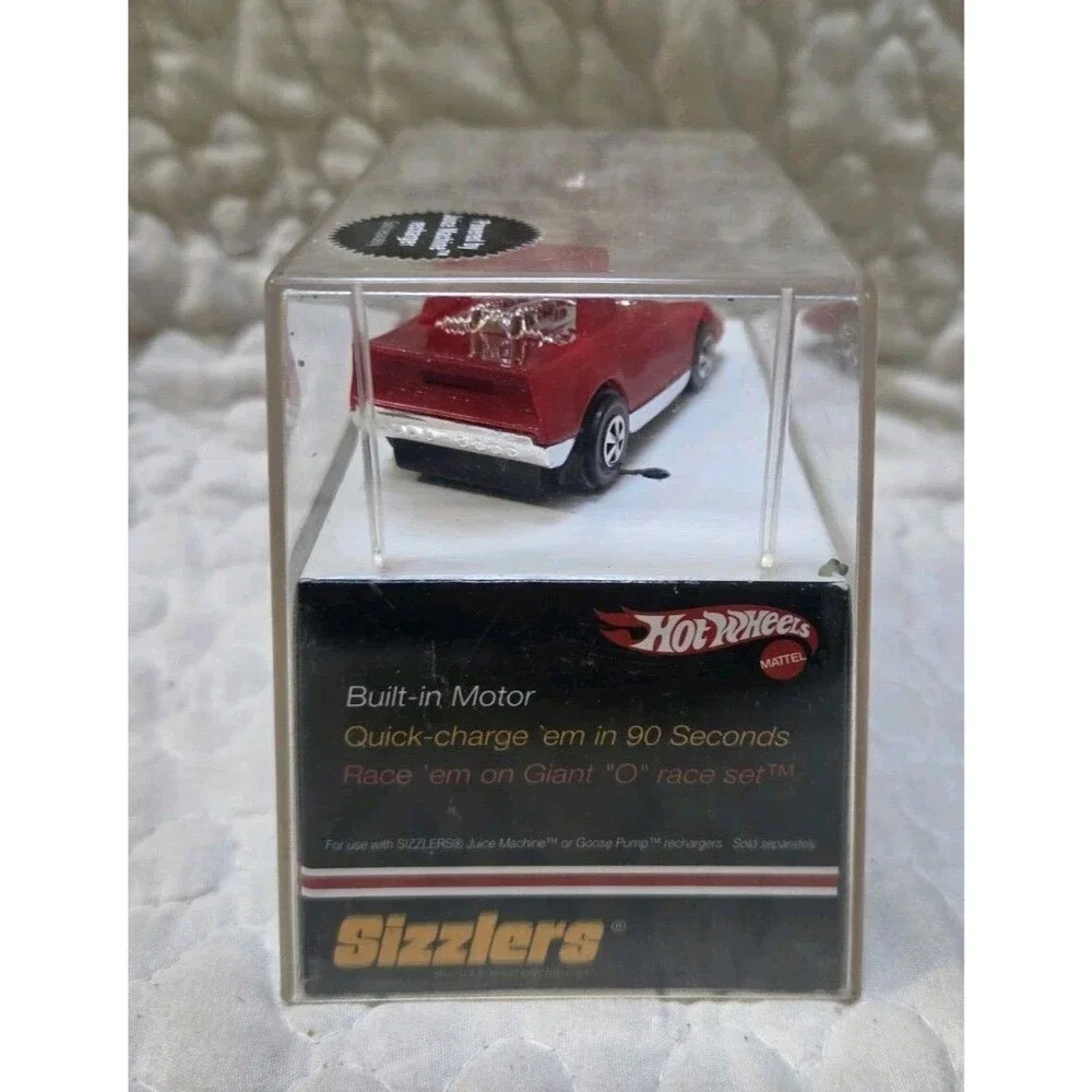 Hot Wheels red spoil